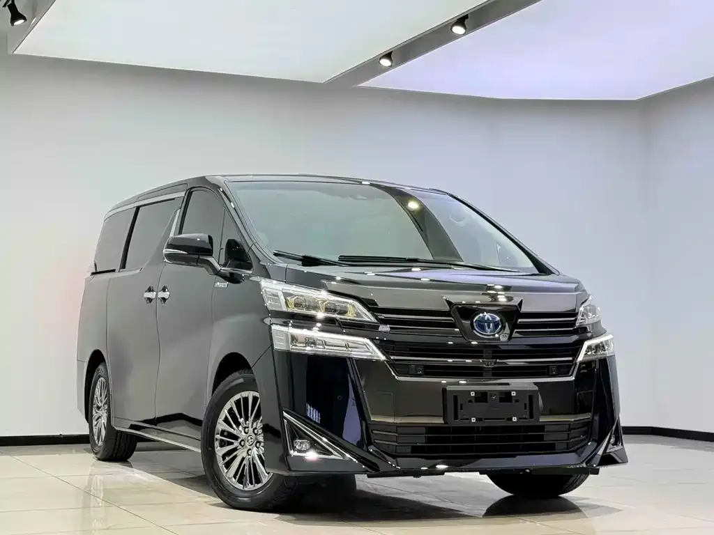 Toyota Vellfire — фото 3
