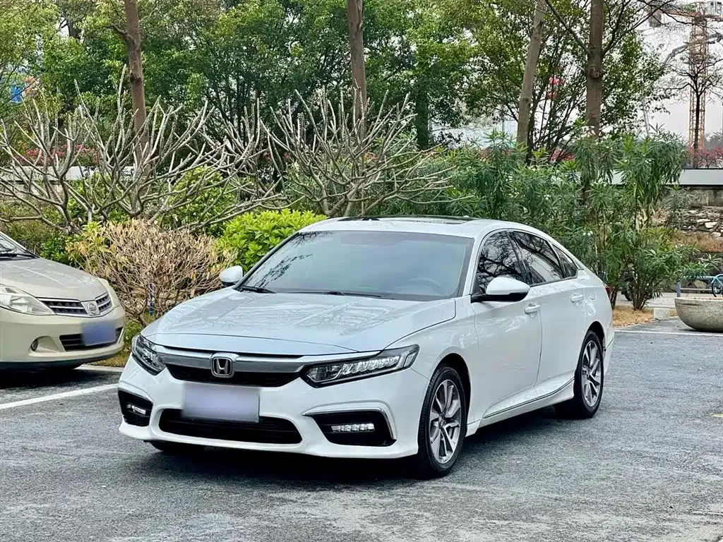 Honda Inspire — фото 1