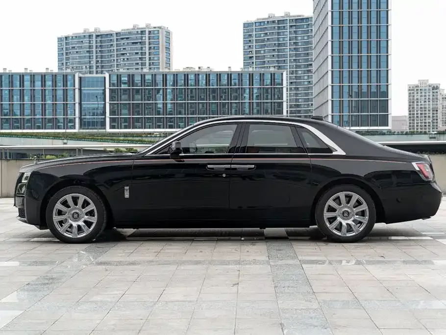 Rolls-Royce Ghost — фото 6