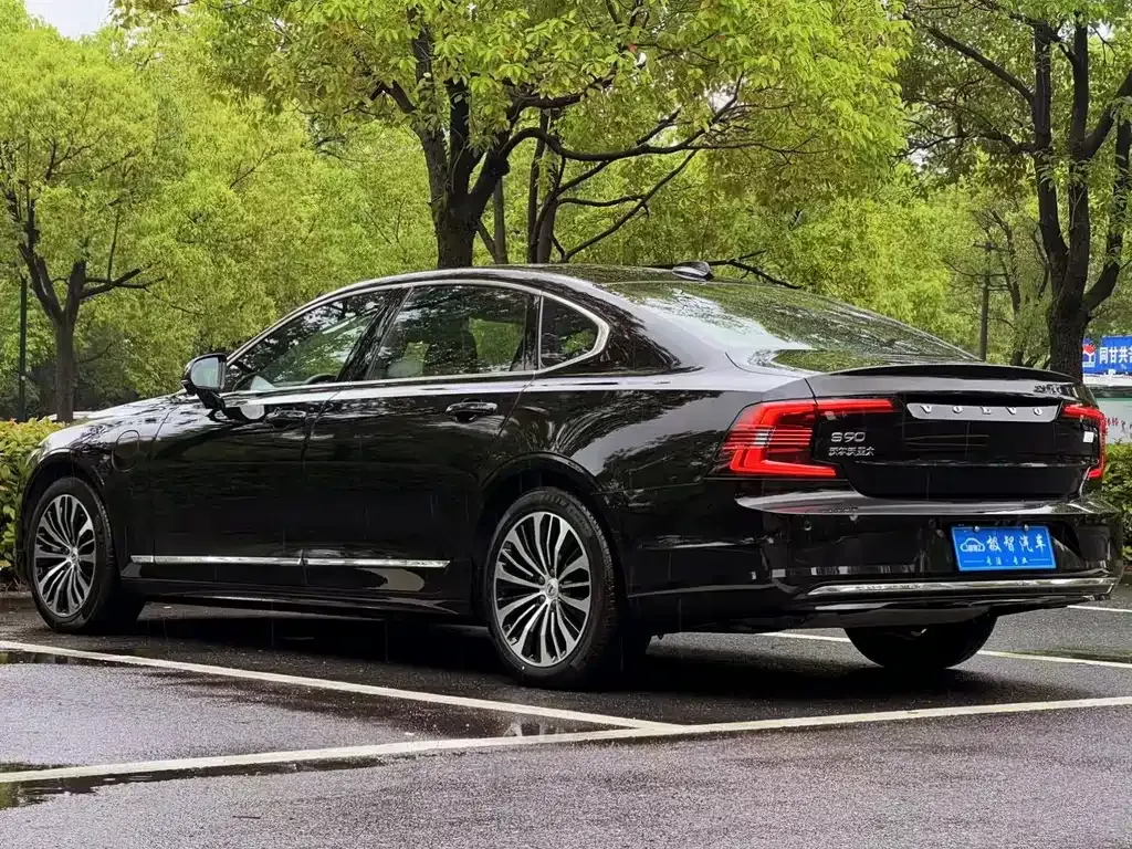 Volvo S90 PHEV — фото 7