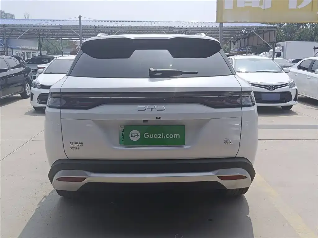BYD L DM-i — фото 8