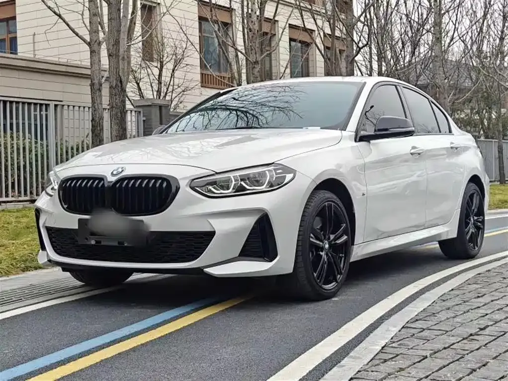 BMW 1 Series — фото 1