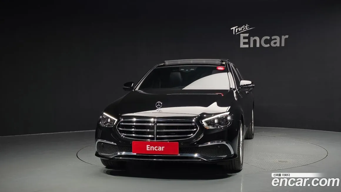 Mercedes-Benz E-Class — фото 3