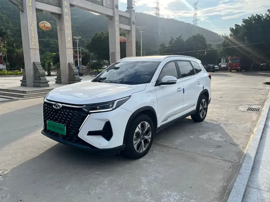 Chery Tiggo 8 PRO NEV — фото 1