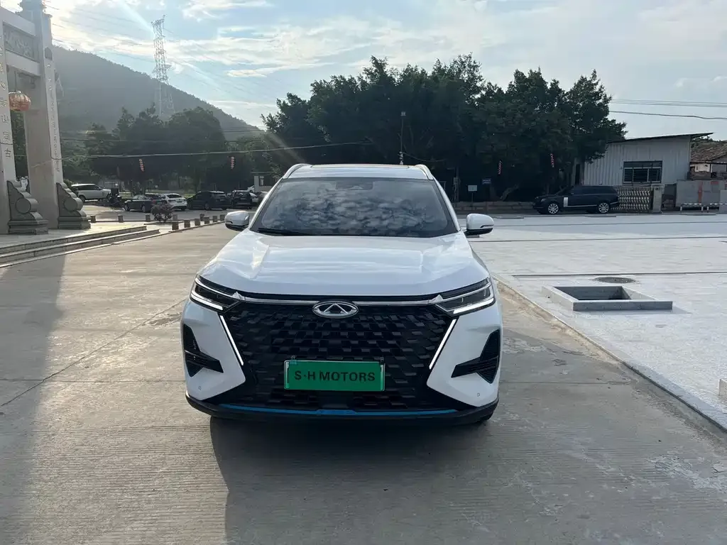 Chery Tiggo 8 PRO NEV — фото 2