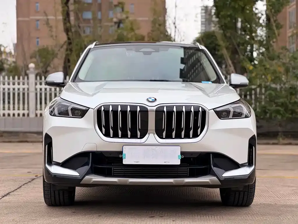 BMW X1 — фото 2