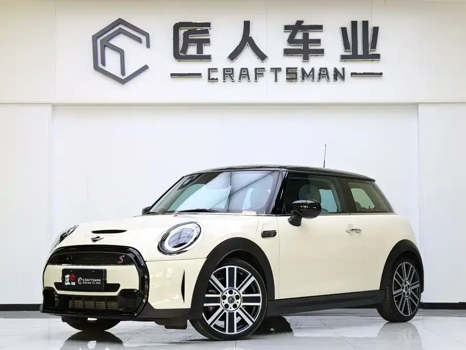 MINI Cooper (3-door) — фото 1