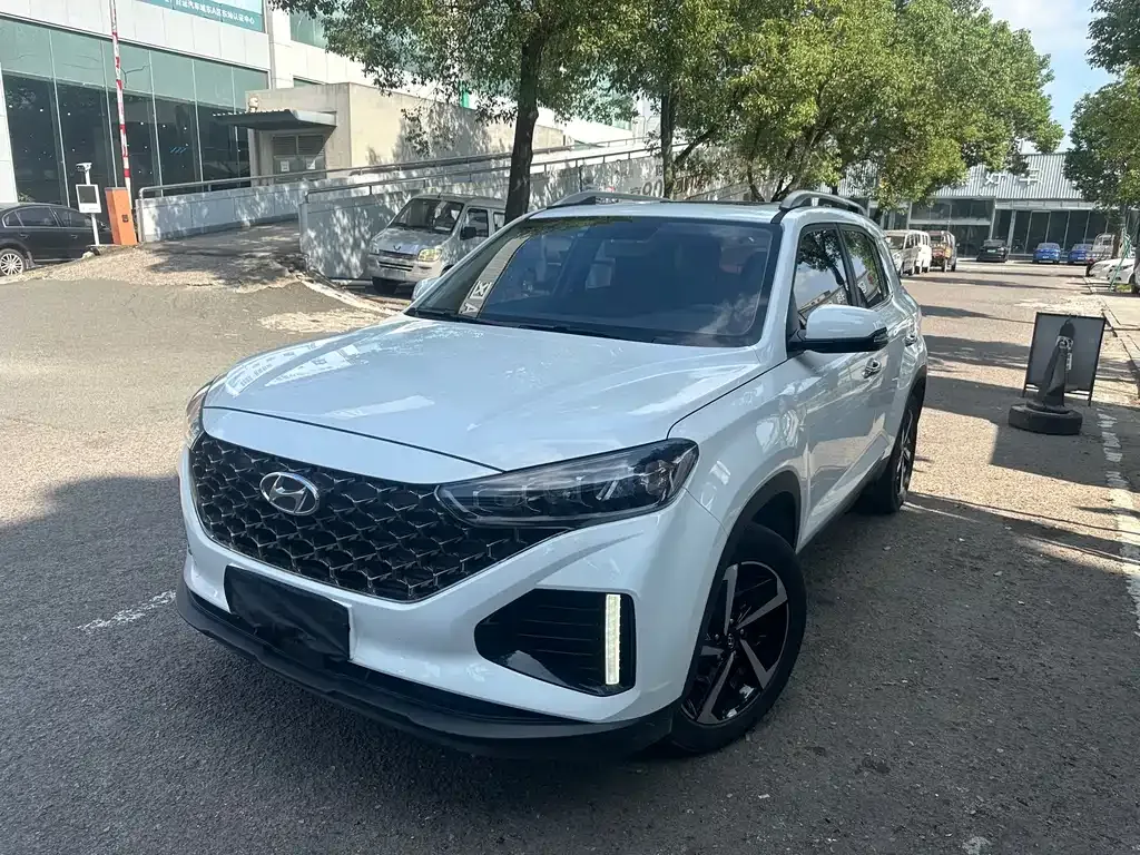 Hyundai ix35 — фото 1