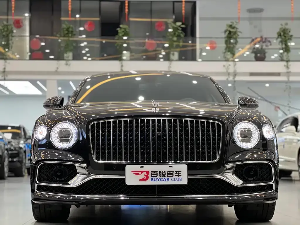 Bentley Flying Spur — фото 3