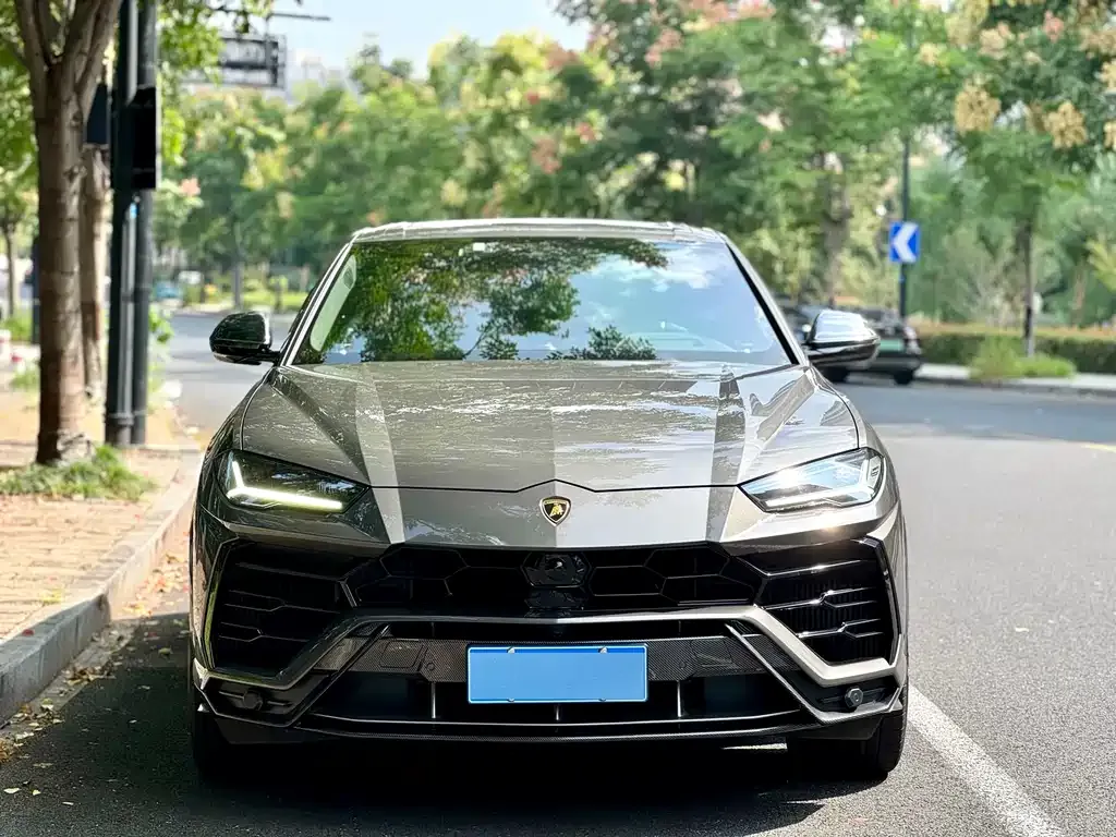 Lamborghini Urus — фото 2