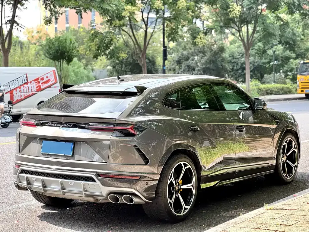Lamborghini Urus — фото 4