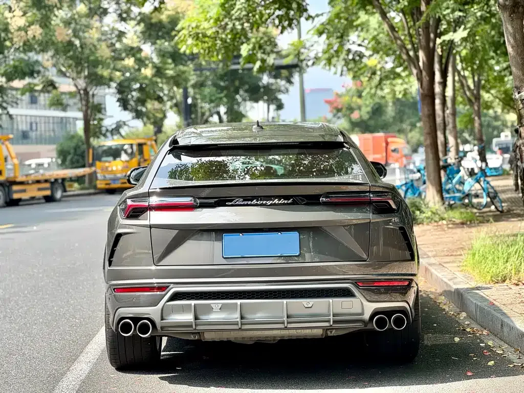 Lamborghini Urus — фото 6