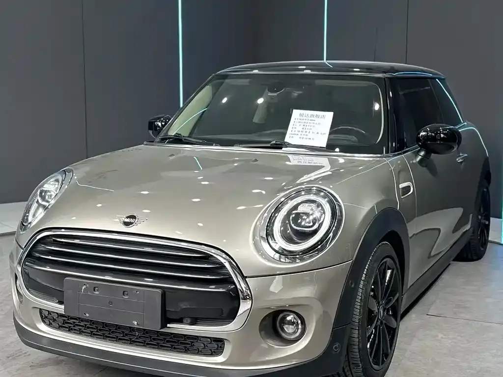 MINI Cooper (3-door) — фото 1