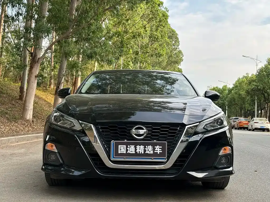 Nissan Teana — фото 2