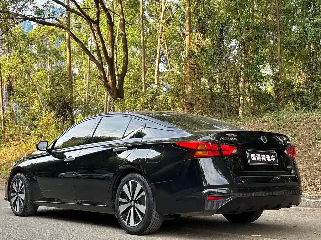 Nissan Teana — фото 4