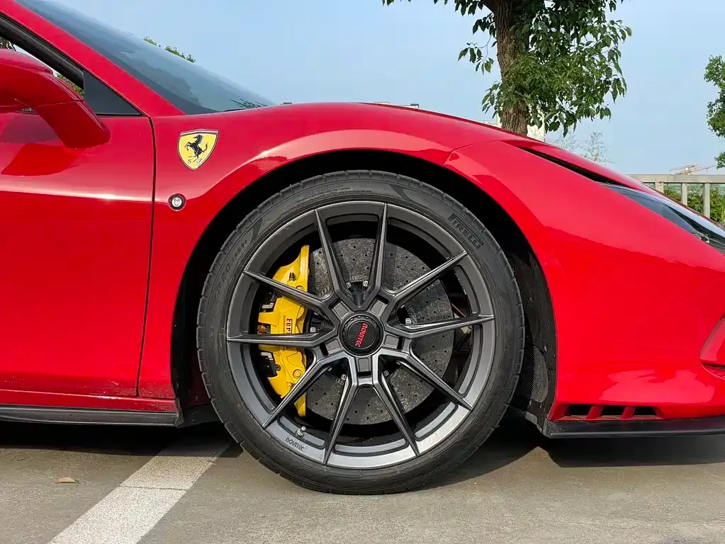 Ferrari F8 — фото 8