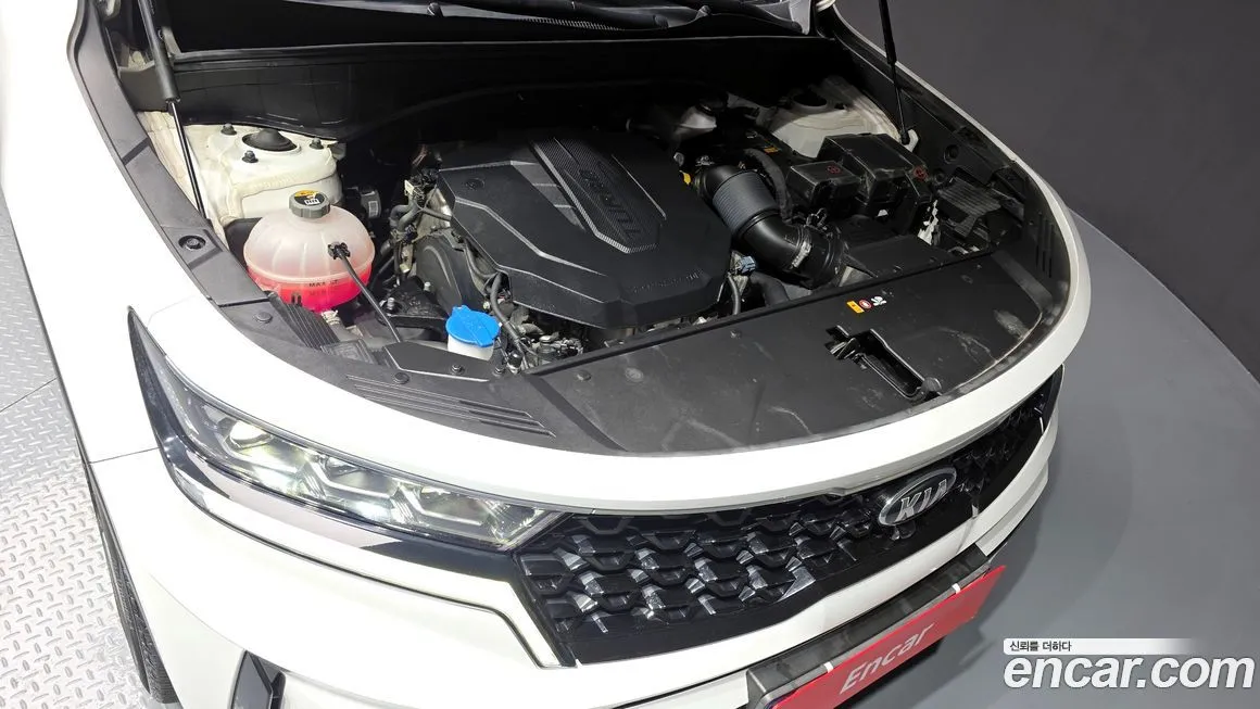 Kia Sorento — фото 6