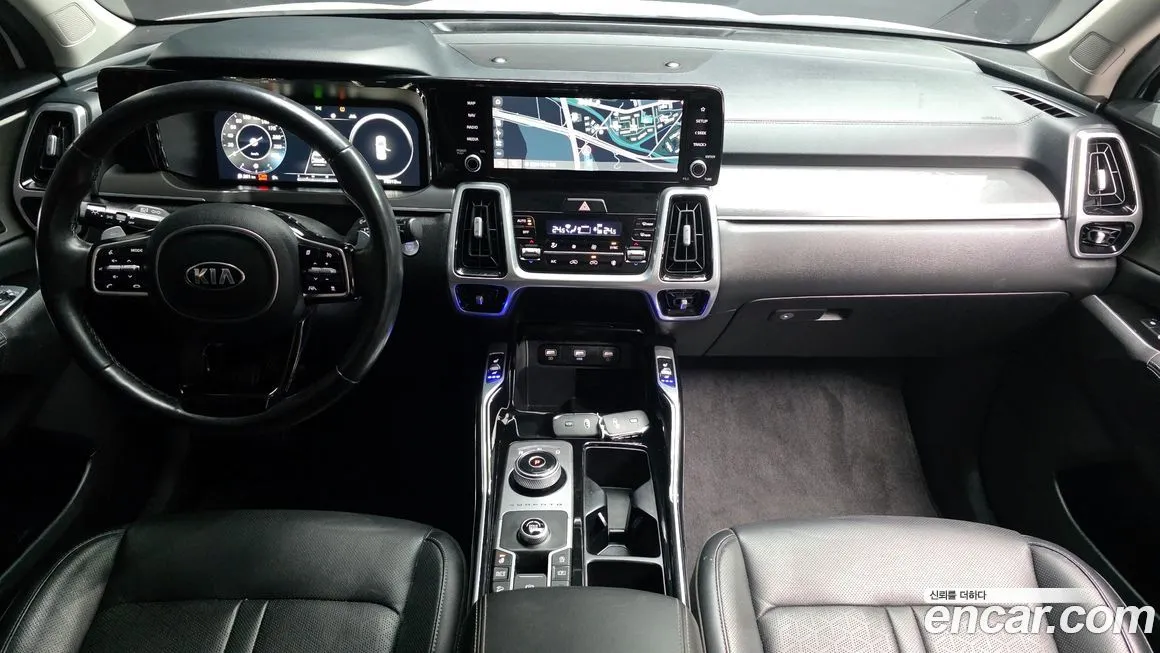 Kia Sorento — фото 7