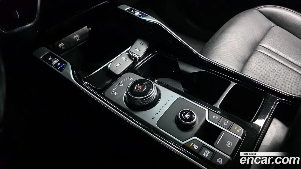 Kia Sorento — фото 9