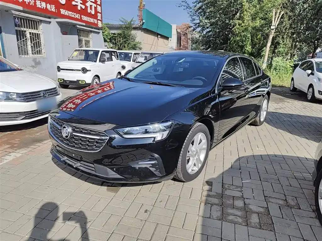 Buick Regal — фото 1