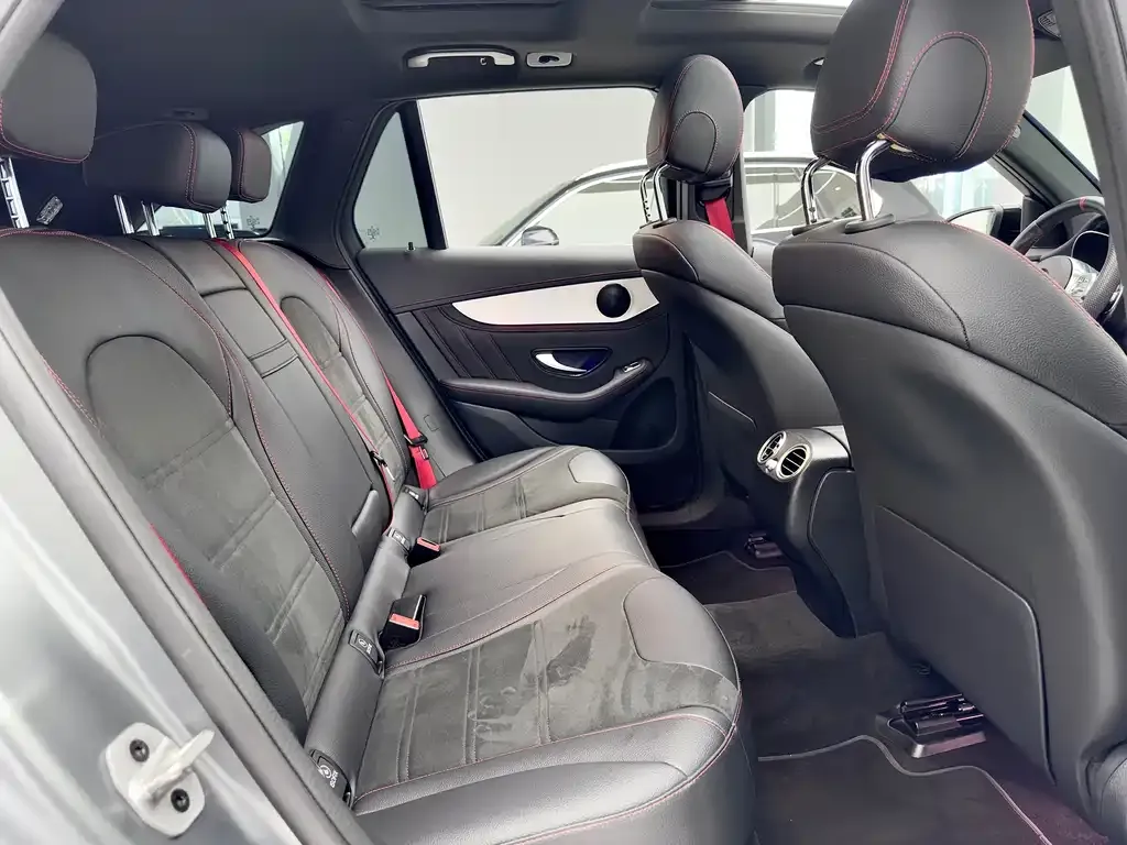 Mercedes-Benz GLC AMG — фото 10