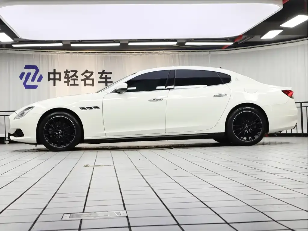 Maserati Quattroporte — фото 3