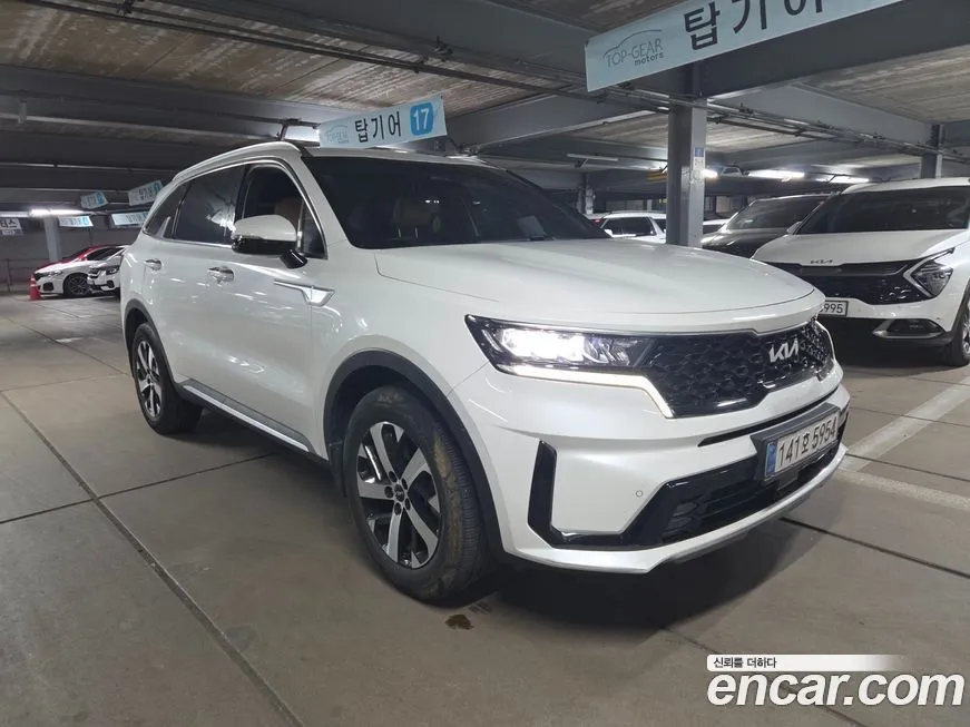 Kia Sorento — фото 7