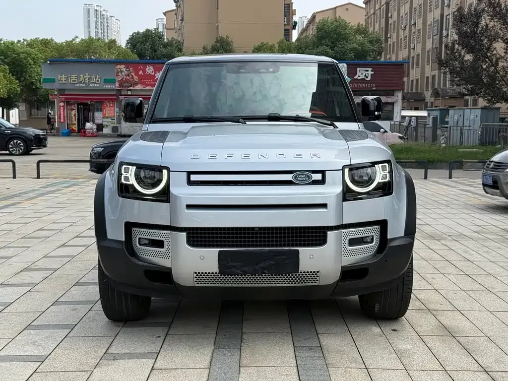 Land Rover Defender — фото 2