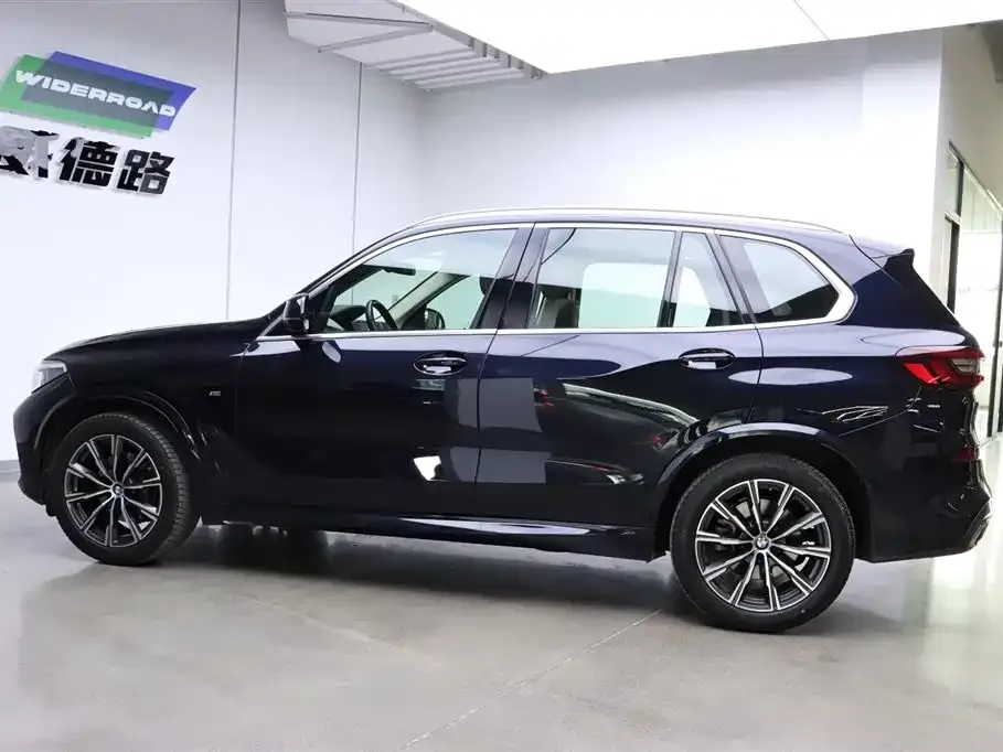 BMW X5 (Import) — фото 8