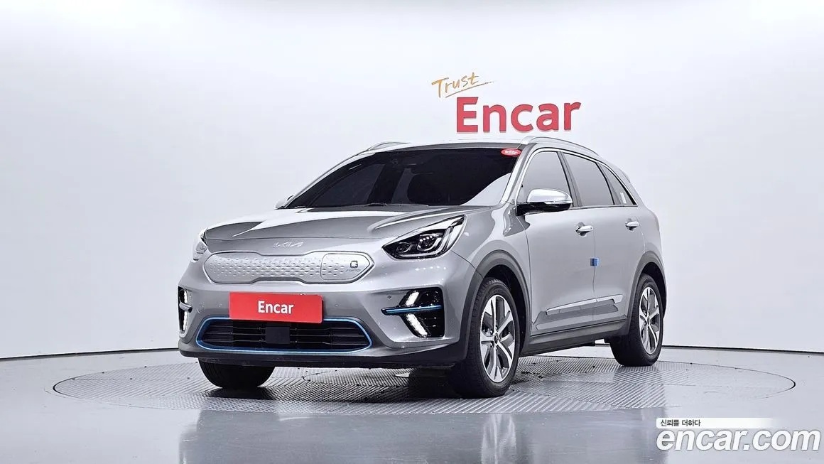 Kia Niro — фото 1