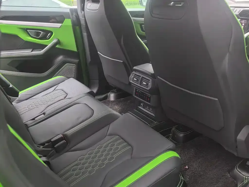 Lamborghini Urus — фото 4