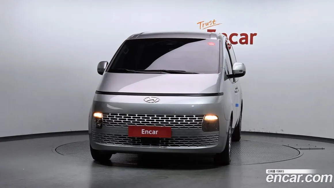Hyundai Staria — фото 3