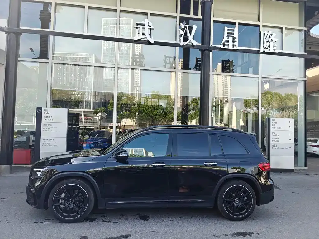 Mercedes-Benz GLB AMG — фото 3