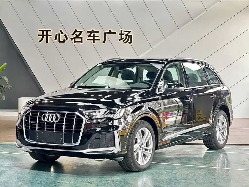 Audi Q7 — фото 1
