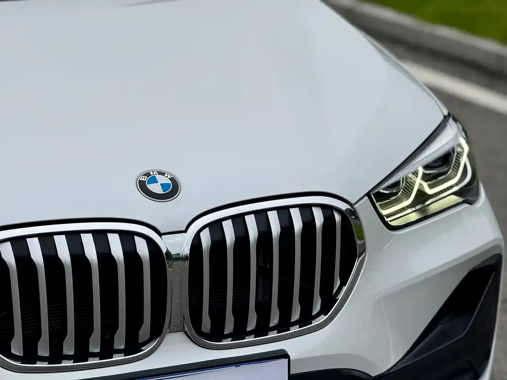 BMW X1 — фото 3