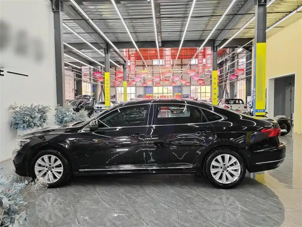 Volkswagen Passat — фото 7