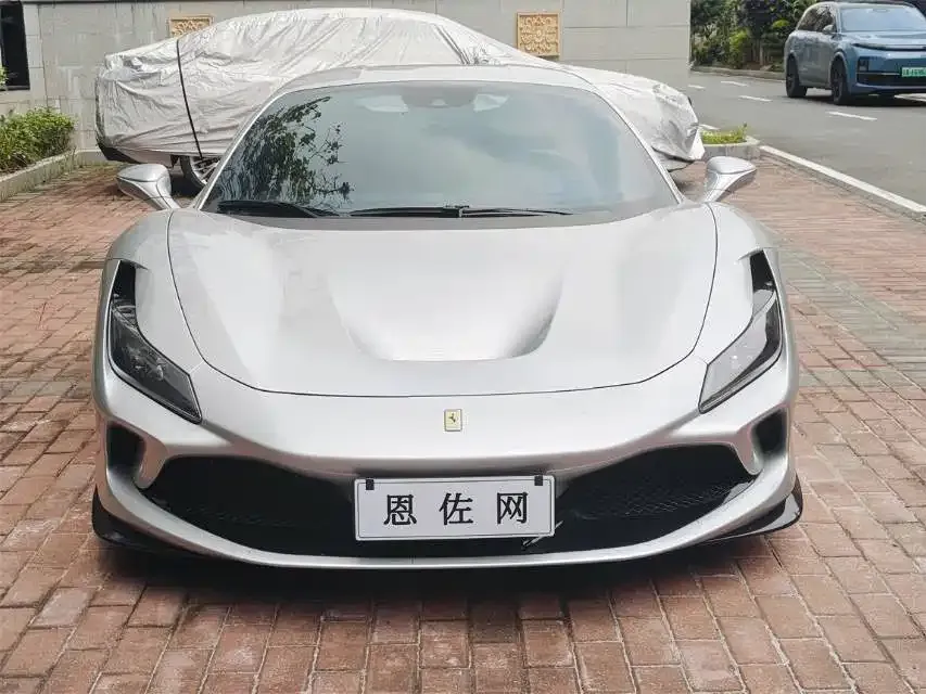 Ferrari F8 — фото 7