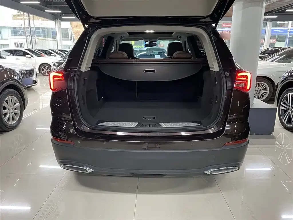 Buick Envision Plus — фото 2