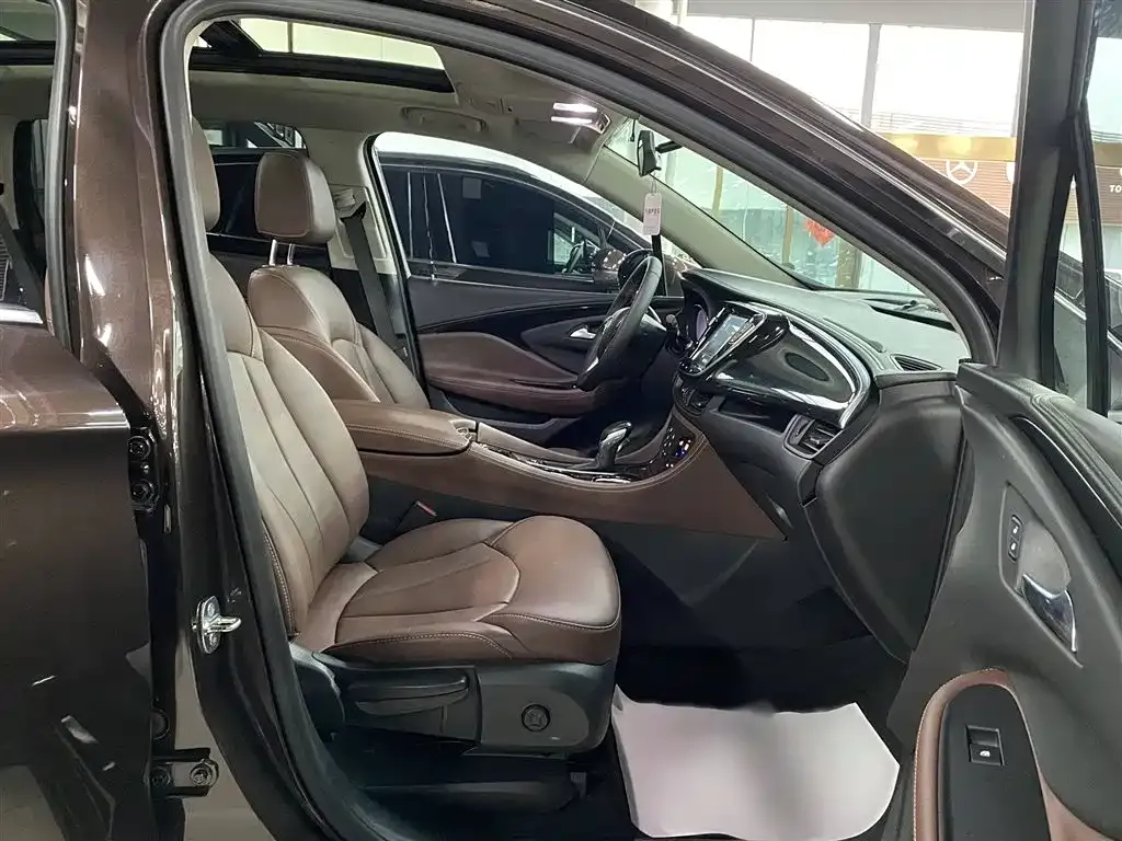 Buick Envision Plus — фото 5