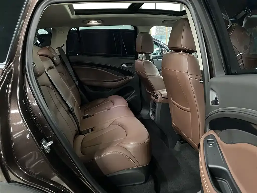 Buick Envision Plus — фото 7