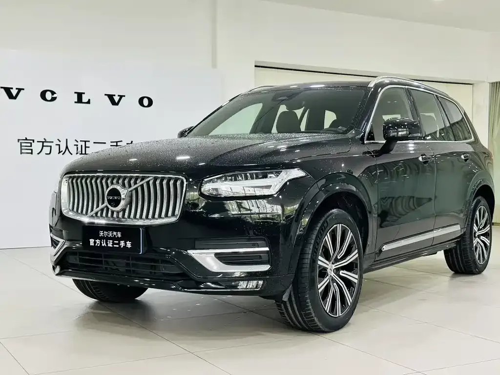 Volvo XC90 — фото 1