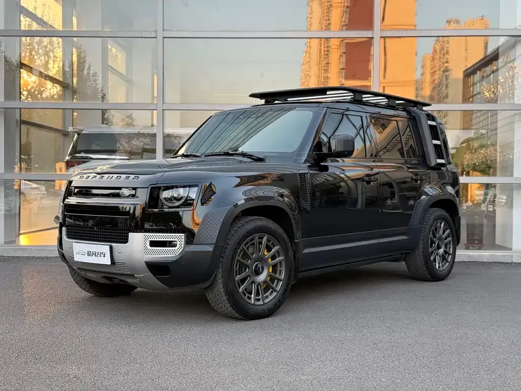 Land Rover Defender — фото 1