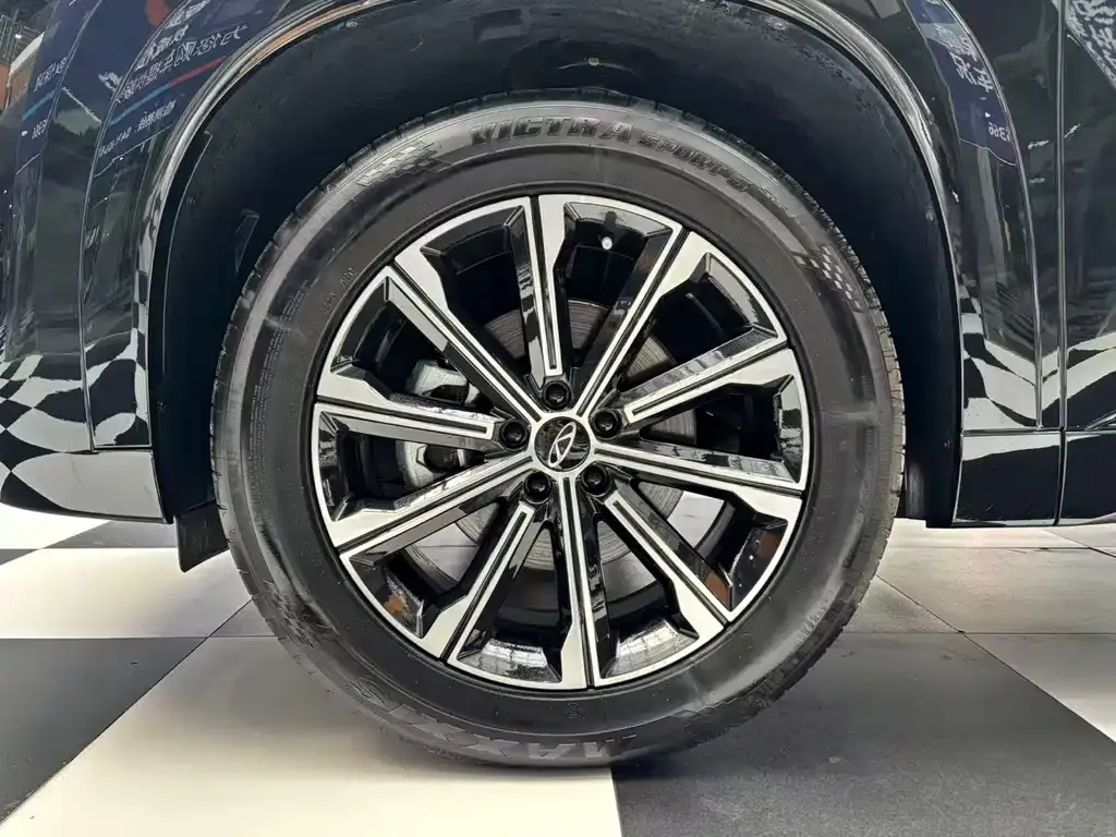 Chery Tiggo 9 — фото 10