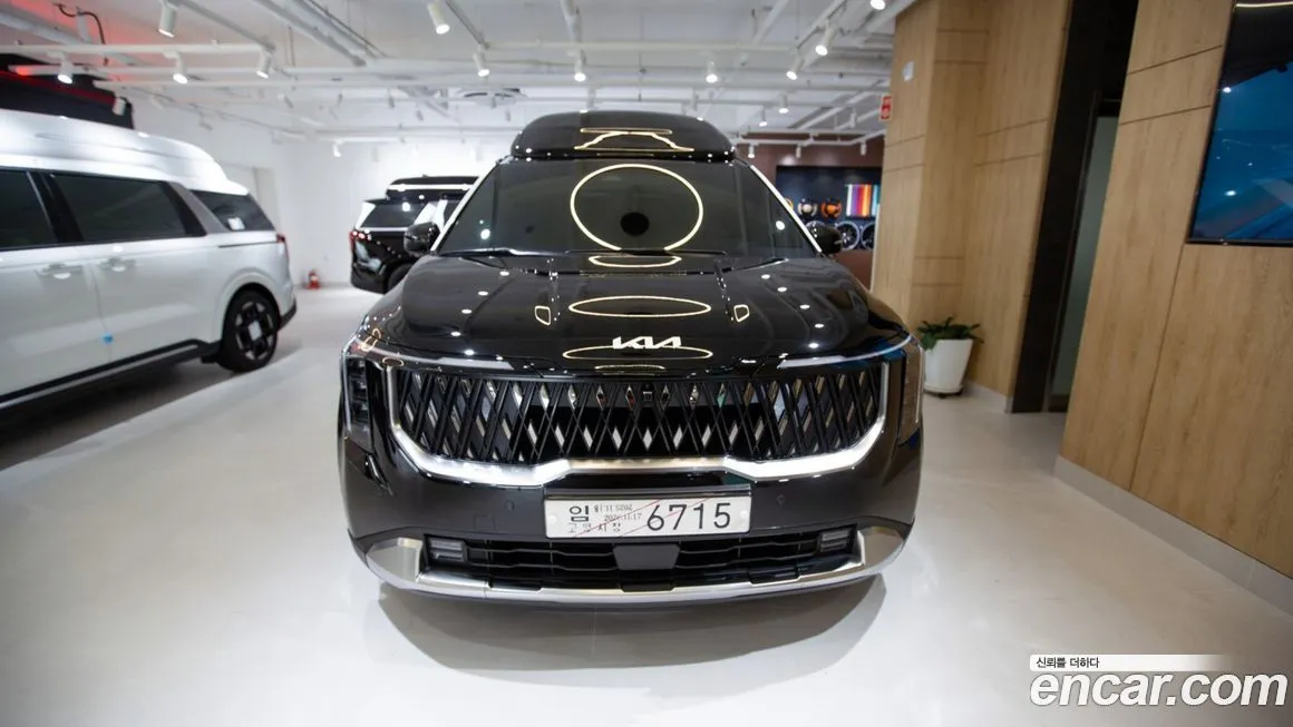 Kia Carnival — фото 1