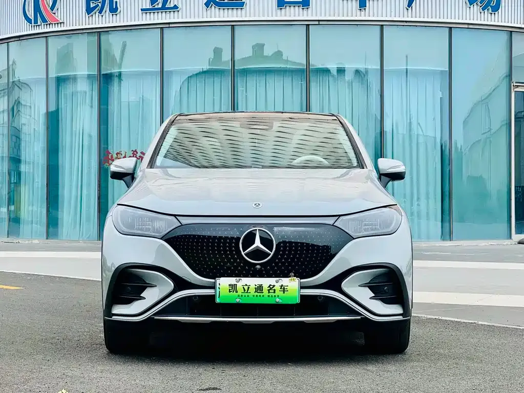 Mercedes-Benz EQE SUV — фото 2