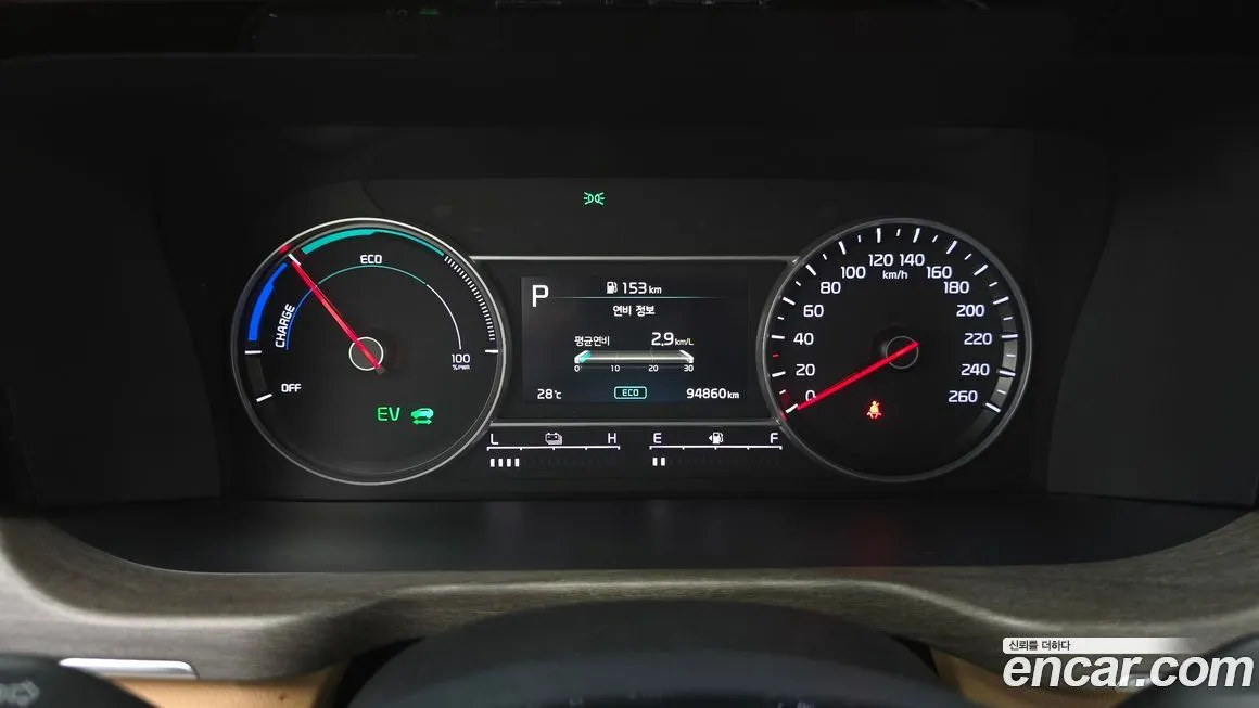Kia Sorento — фото 8
