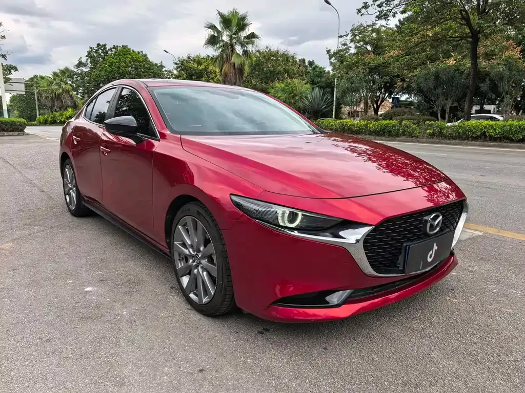 Mazda 3 Axela — фото 3