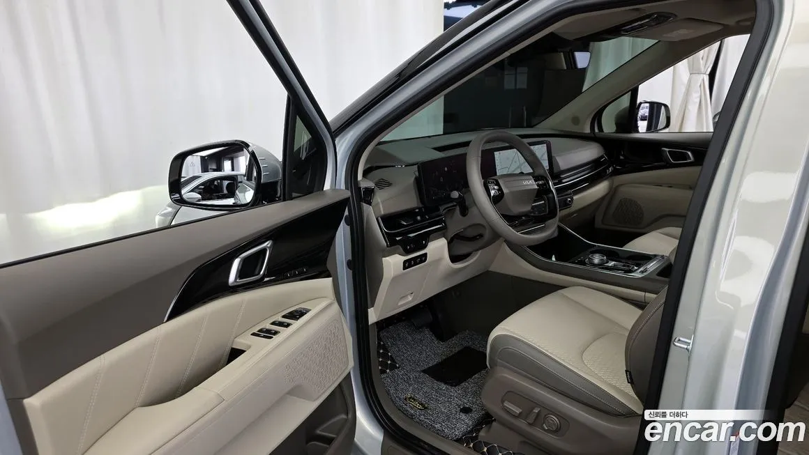 Kia Carnival — фото 10