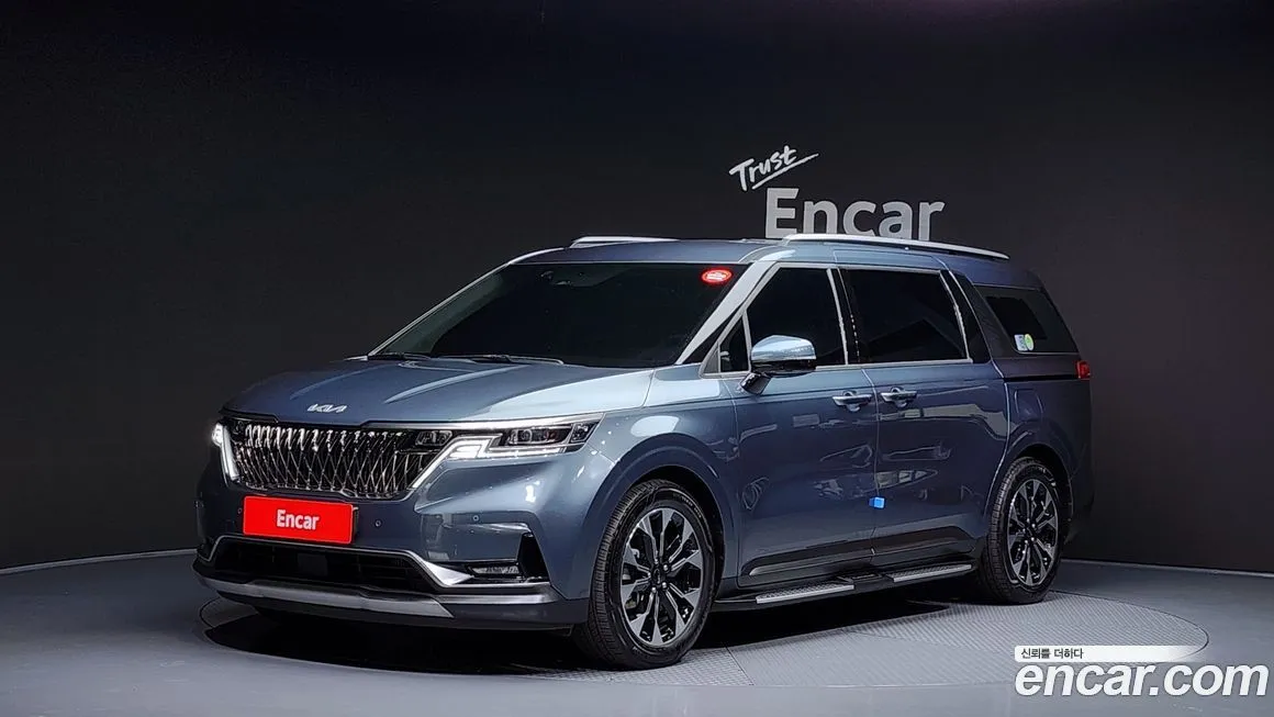 Kia Carnival — фото 1