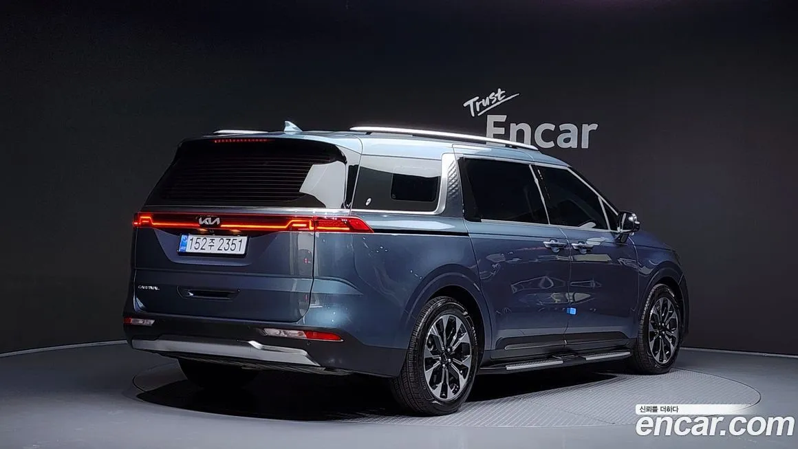 Kia Carnival — фото 2